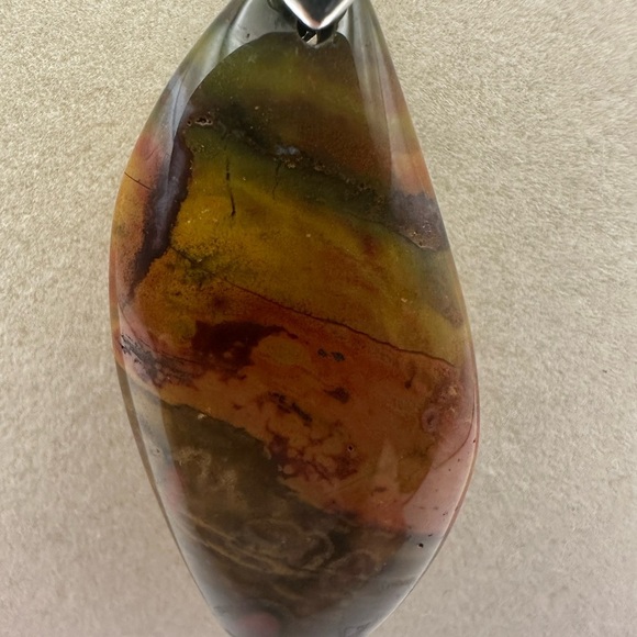 Red Ocean Jasper Leaf Shaped Pendant Necklace - Picture 6 of 10